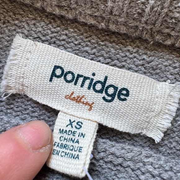 NWT Porridge Anthropologie Gray Sports Dog Graphic Sweater - Picture 6 of 7